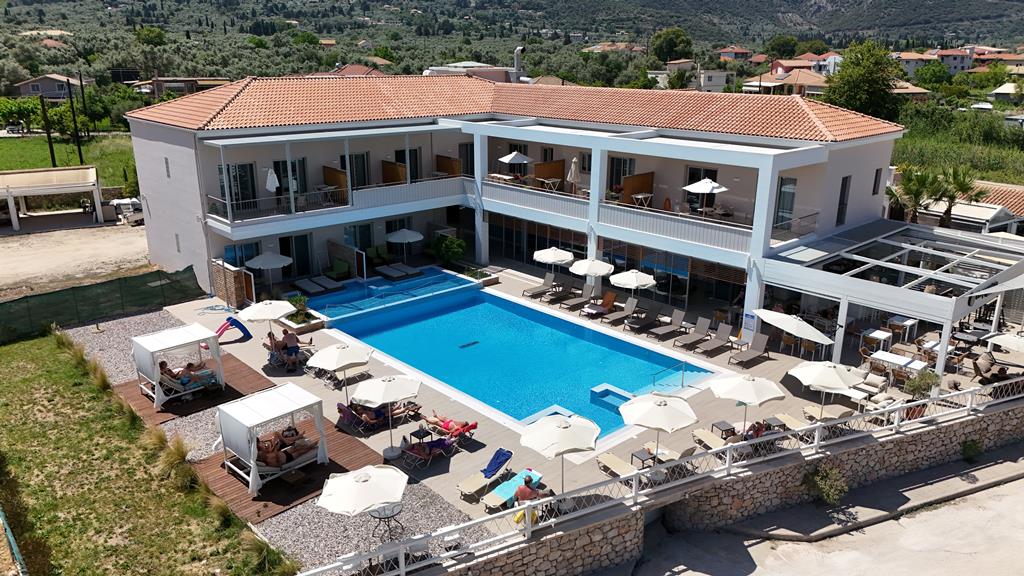 Iris Premium Nidri Lefkas