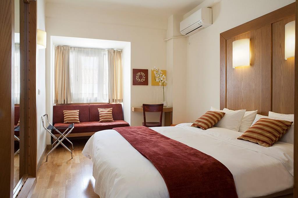 Hermes Athene Atheense Rivièra