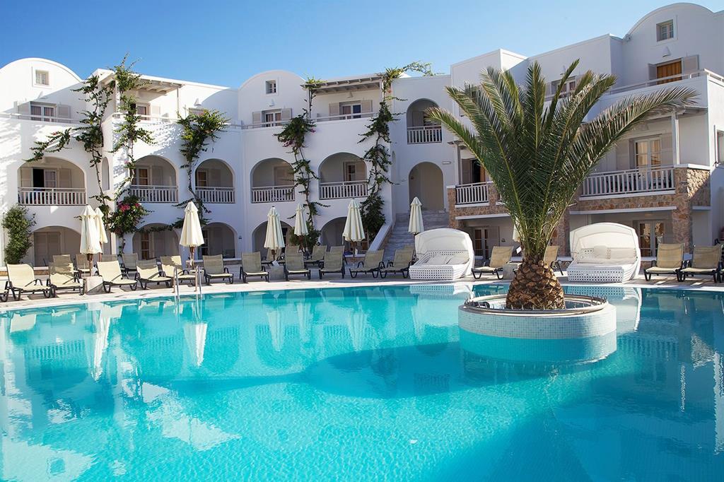 Aegean Plaza Kamari Santorini