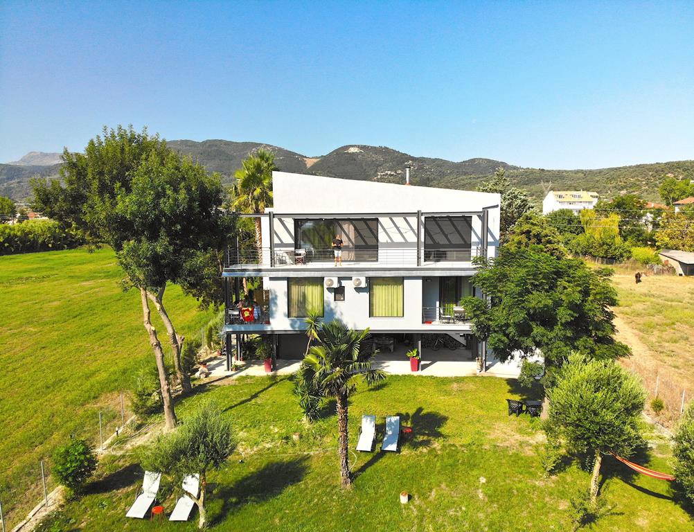 Bikini Apartments Ligia Lefkas