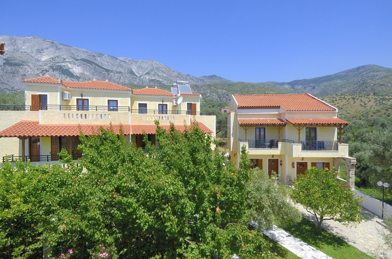 Agrilionas Hotel 2 Sterren, Kampos ,Samos