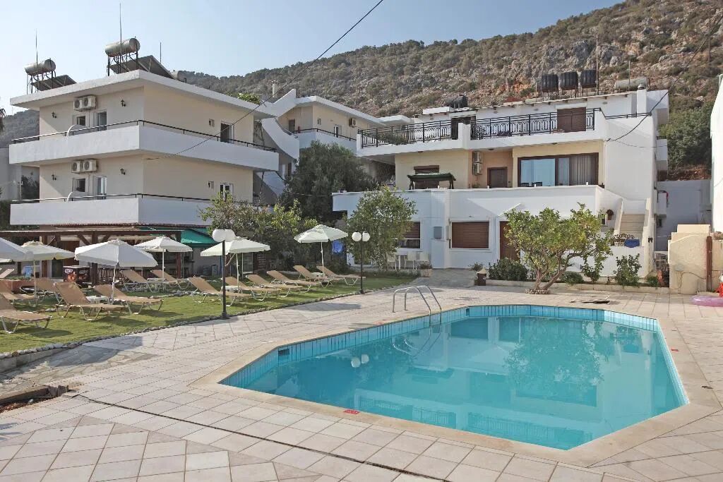 Iraklis 3 Sterren, Stalis ,Kreta