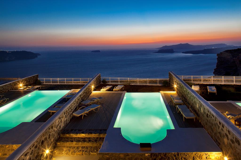Thermes Luxury Villas & Spa Thira Santorini