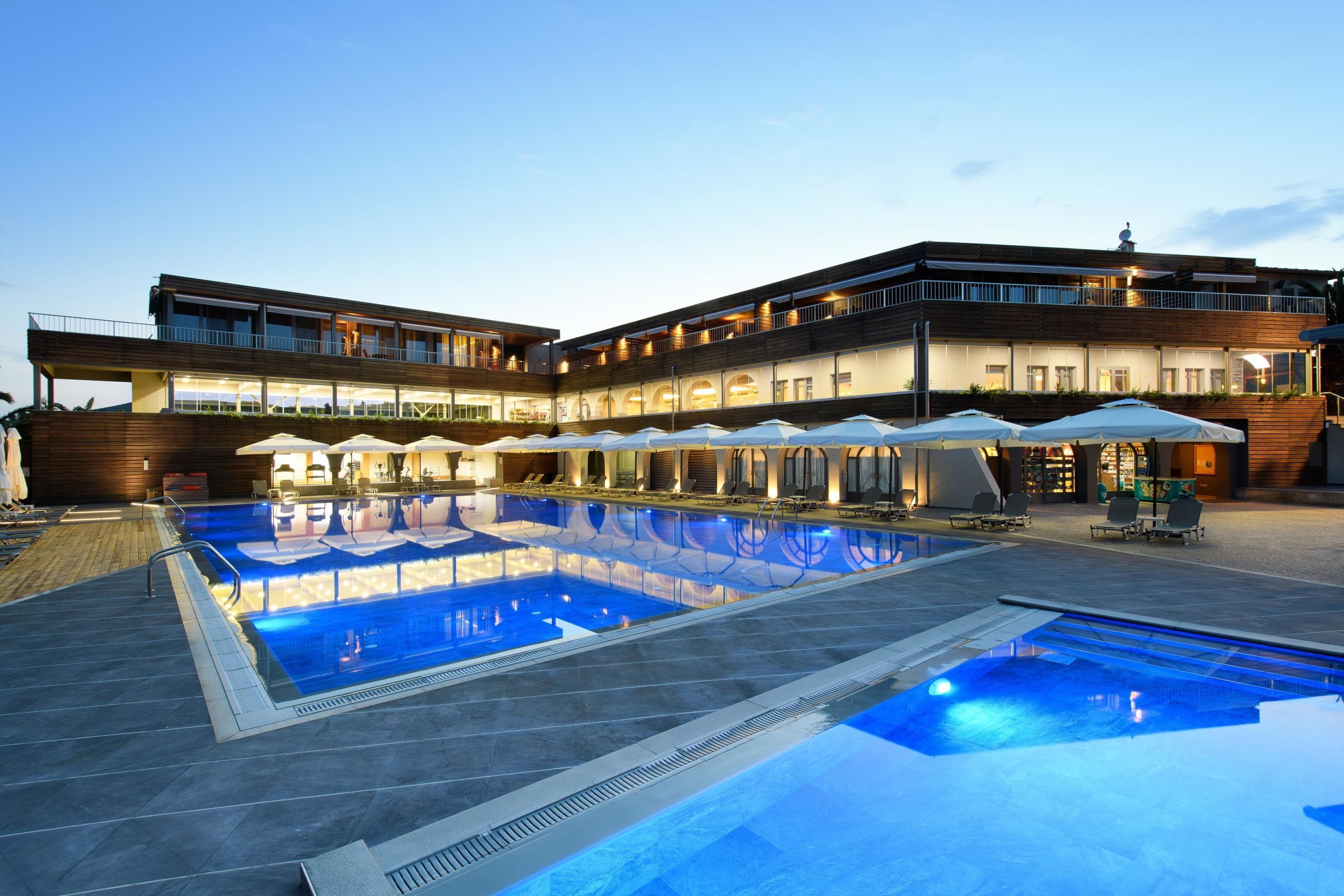 Blue Dolphin Resort Hotel 4 Sterren, Metamorfossi ,Chalkidiki