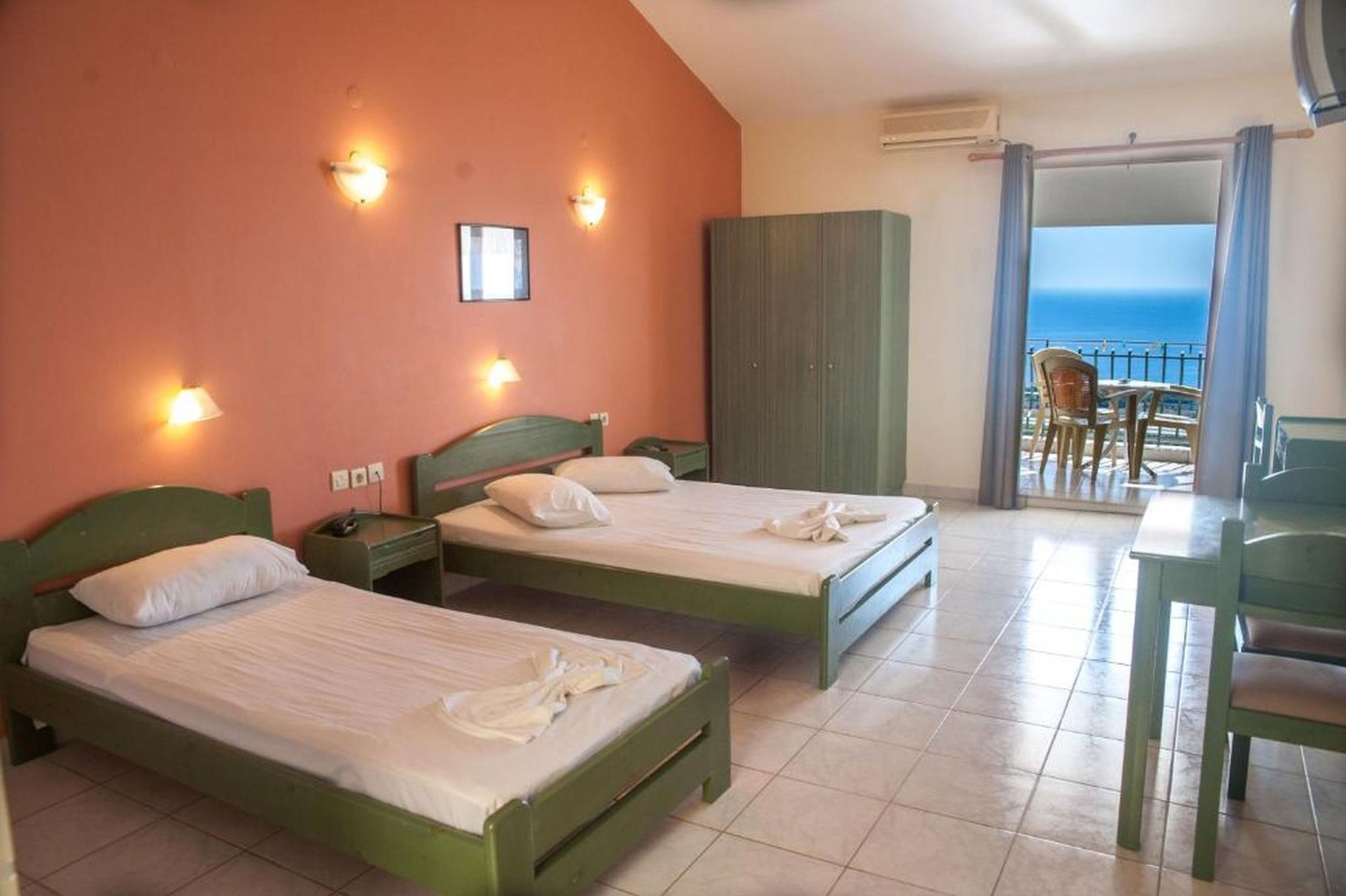 Mouikis Sun Village 3 Sterren, Svoronáta ,Kefalonia