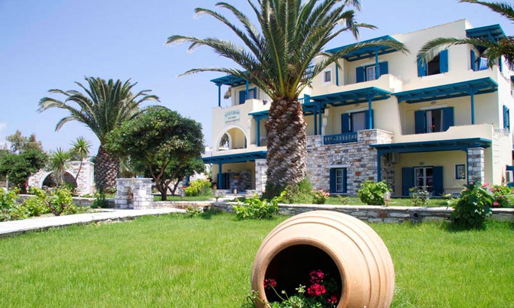 Paradiso Plaka Naxos