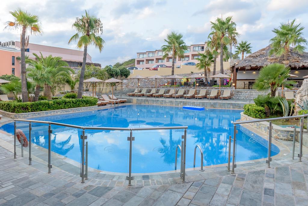 Theo Hotel Agia Marina Kreta