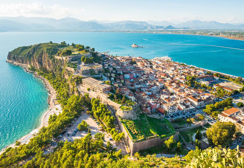 8 dg cruise Oost Middellandse Zee Mein Schiff 5 Corfu stad Atheense Rivièra